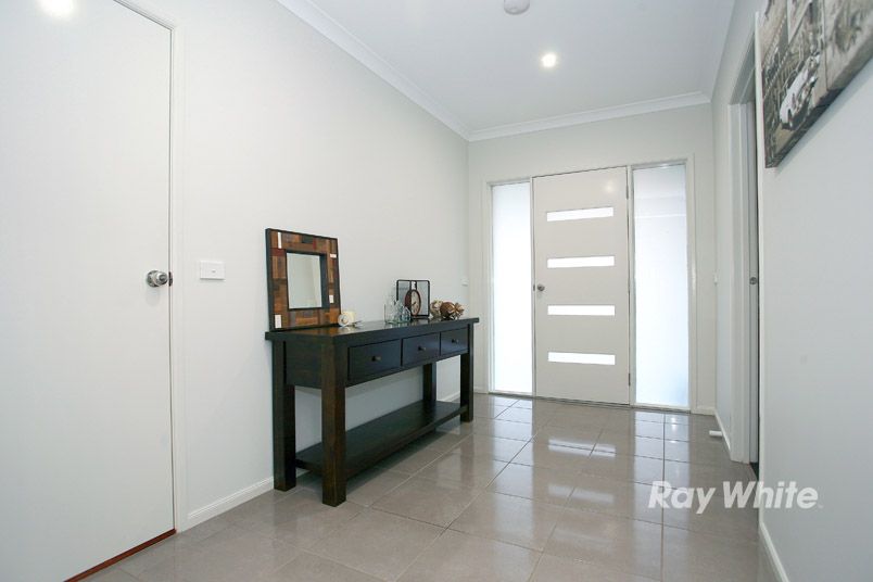 22 Bayley Place, CRANBOURNE WEST, VIC 3977