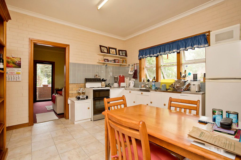 7 Taylor Street, BIGGERA WATERS, QLD 4216