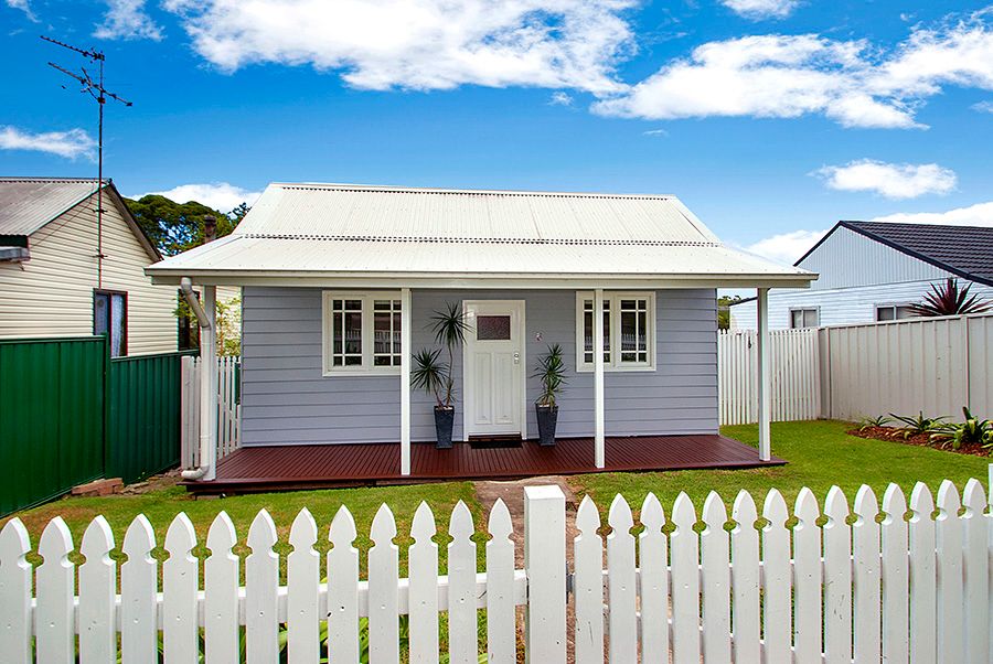 6 Fletcher Street, HELENSBURGH NSW 2508