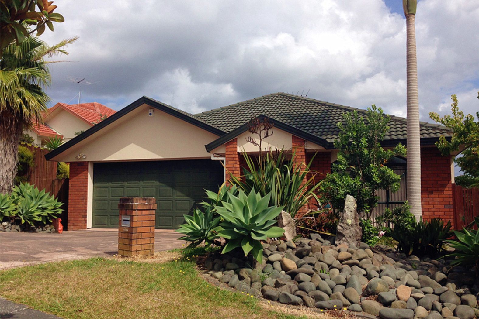 3 Lorikeet Place, UNSWORTH HEIGHTS, North Shore City