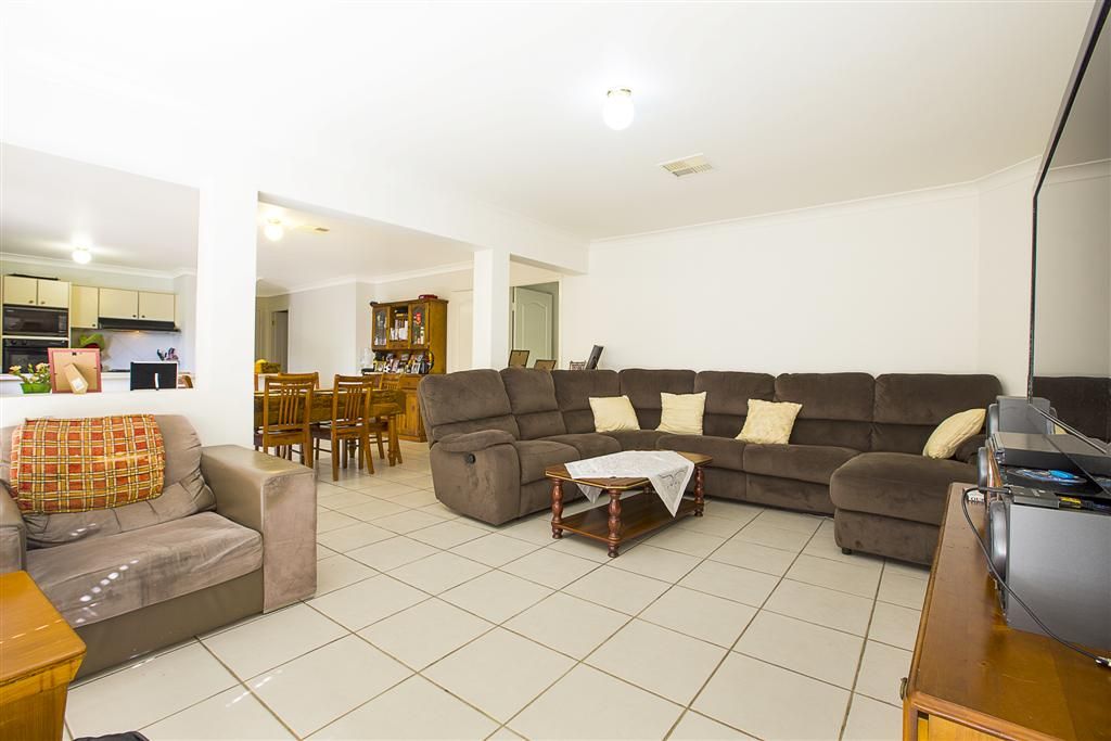18 Condor Place, GLENMORE PARK, NSW 2745