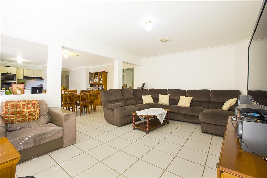 18 Condor Place, GLENMORE PARK, NSW 2745
