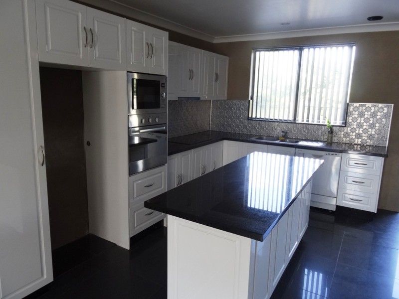 42 Newbridge Road, MOOREBANK, NSW 2170