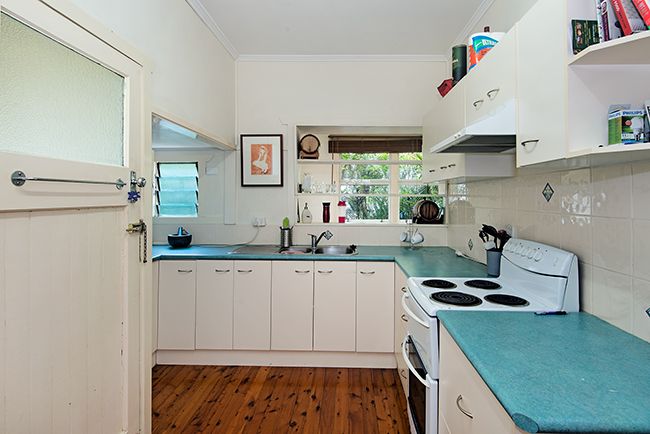 11 Gotha Street, CAMP HILL, QLD 4152
