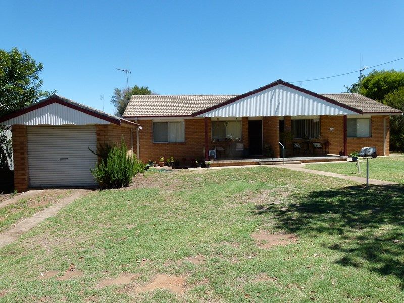 24 Johnson Street, FORBES NSW 2871