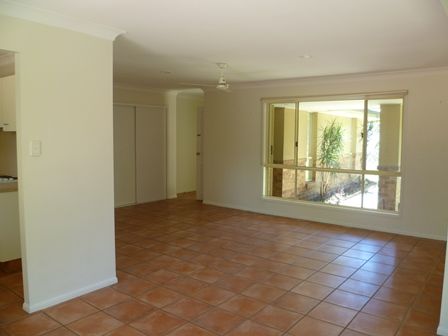 5 Cawley Place, OXENFORD, QLD 4210