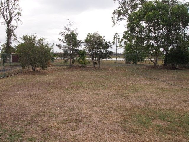 27 Brolga Court, ELI WATERS, QLD 4655