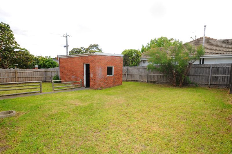 32 Brett Street, MURRUMBEENA, VIC 3163