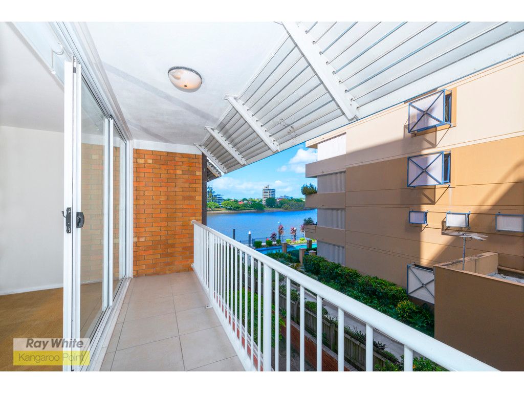 64 Thorn Street, KANGAROO POINT QLD 4169