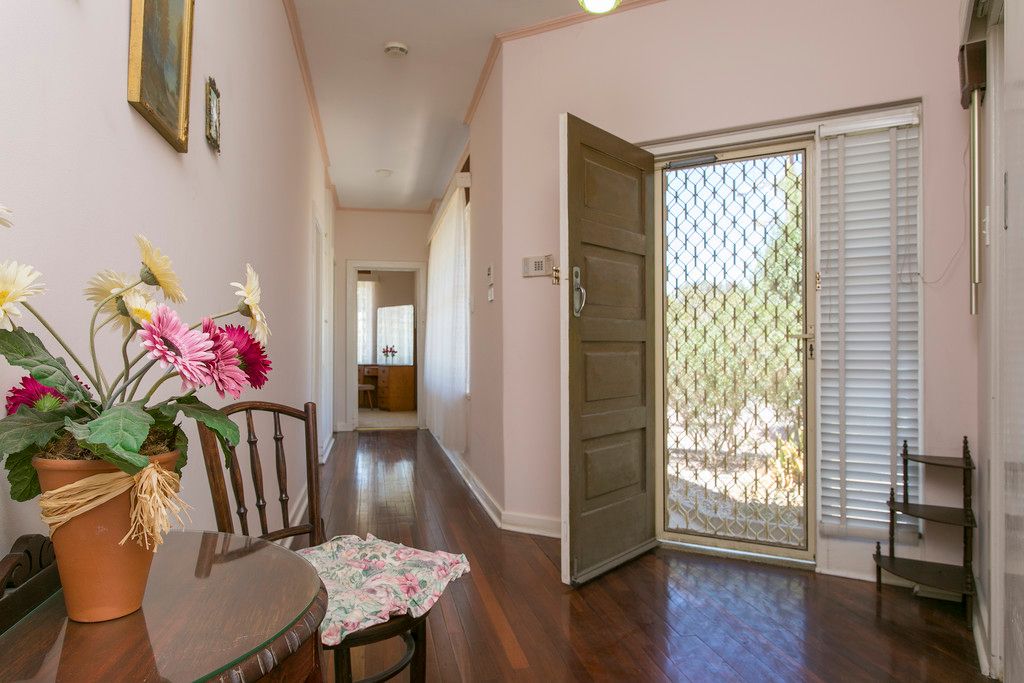 2 Sunset Crescent, GRANGE, SA 5022