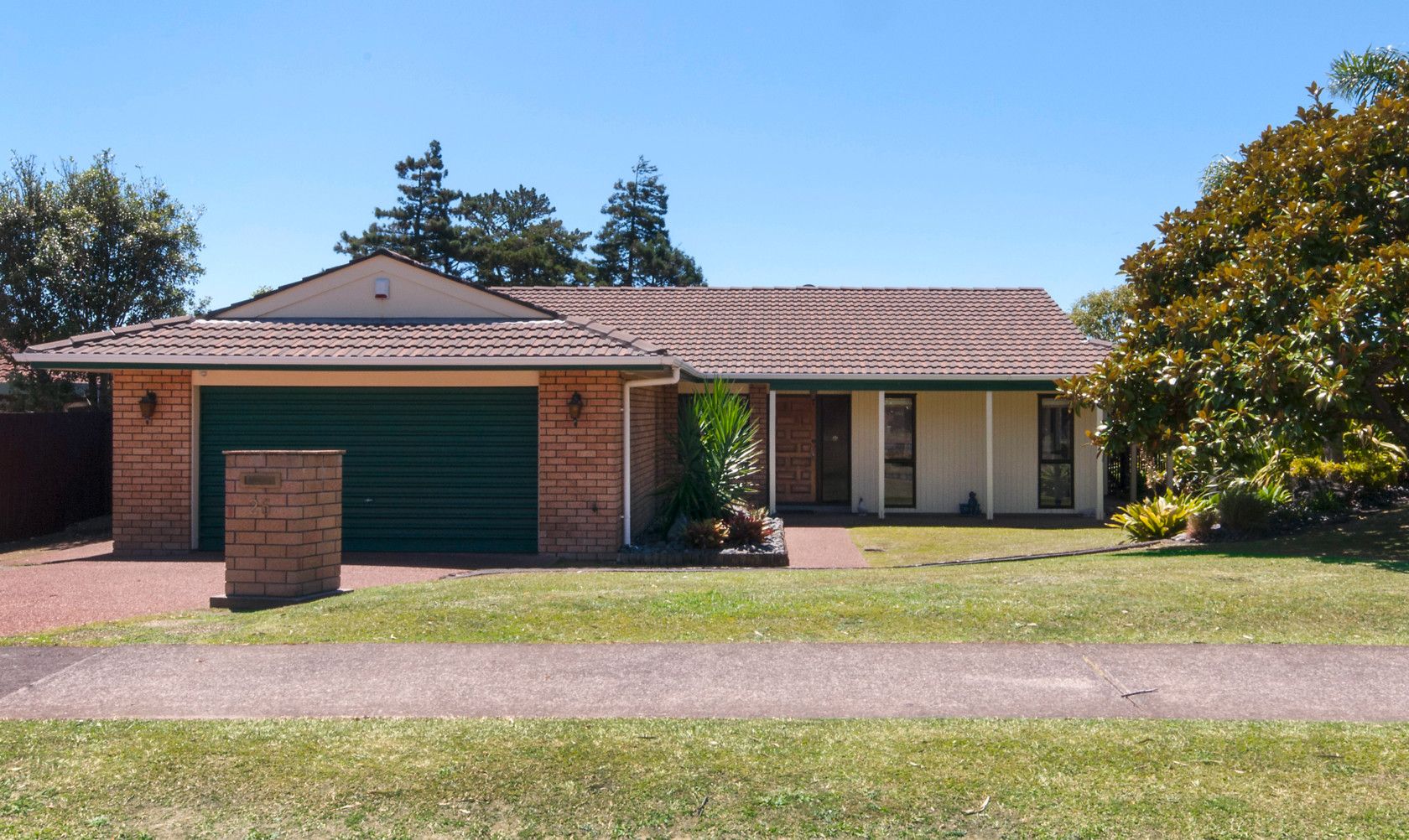 25 Sunnyview Avenue, SHELLY PARK, Manukau City