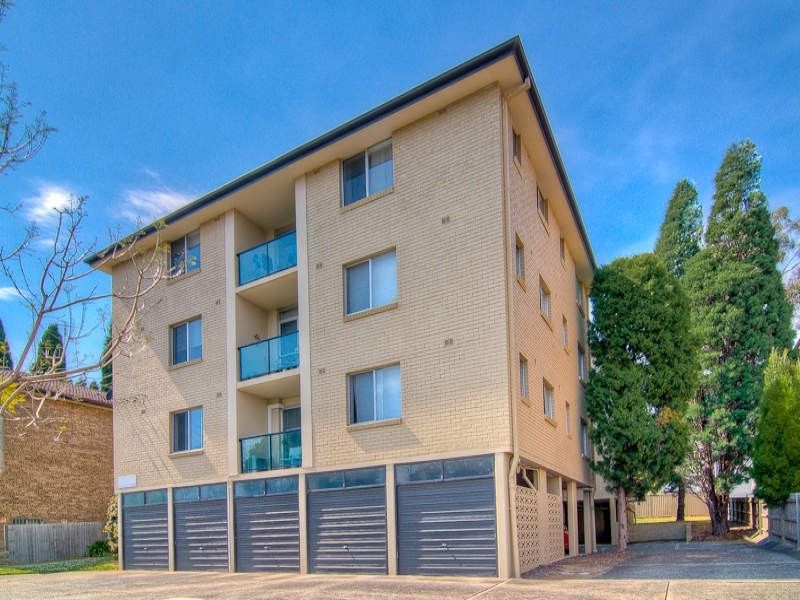 14 Ross Street, GLADESVILLE NSW 2111
