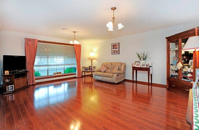27 Sturdee Street, RESERVOIR, VIC 3073