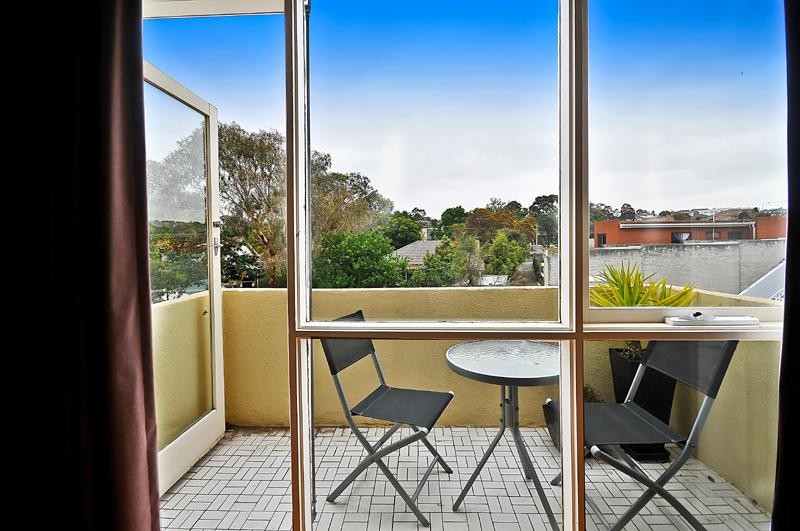11/49 Coonans Road, PASCOE VALE SOUTH, VIC 3044
