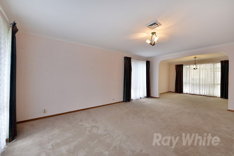 22 Sheraton Crescent, FERNTREE GULLY, VIC 3156