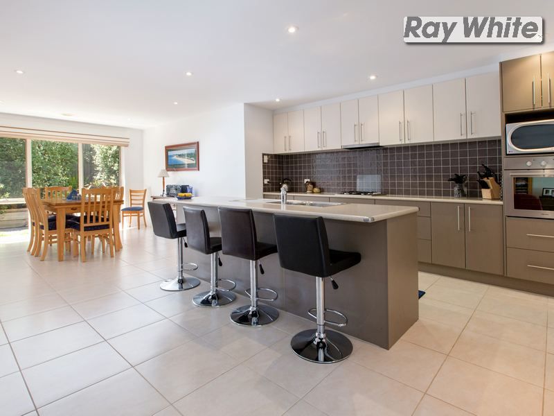 25 Fourth Avenue, ROSEBUD, VIC 3939