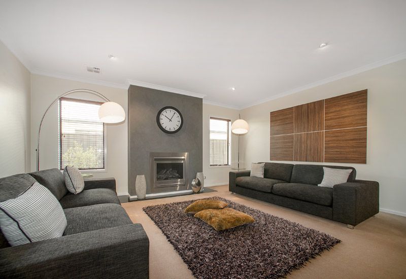 21 Waterside Drive, WATERWAYS, VIC 3195