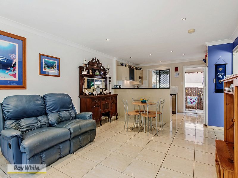 Unit 2/20 King Street, WOODY POINT, QLD 4019