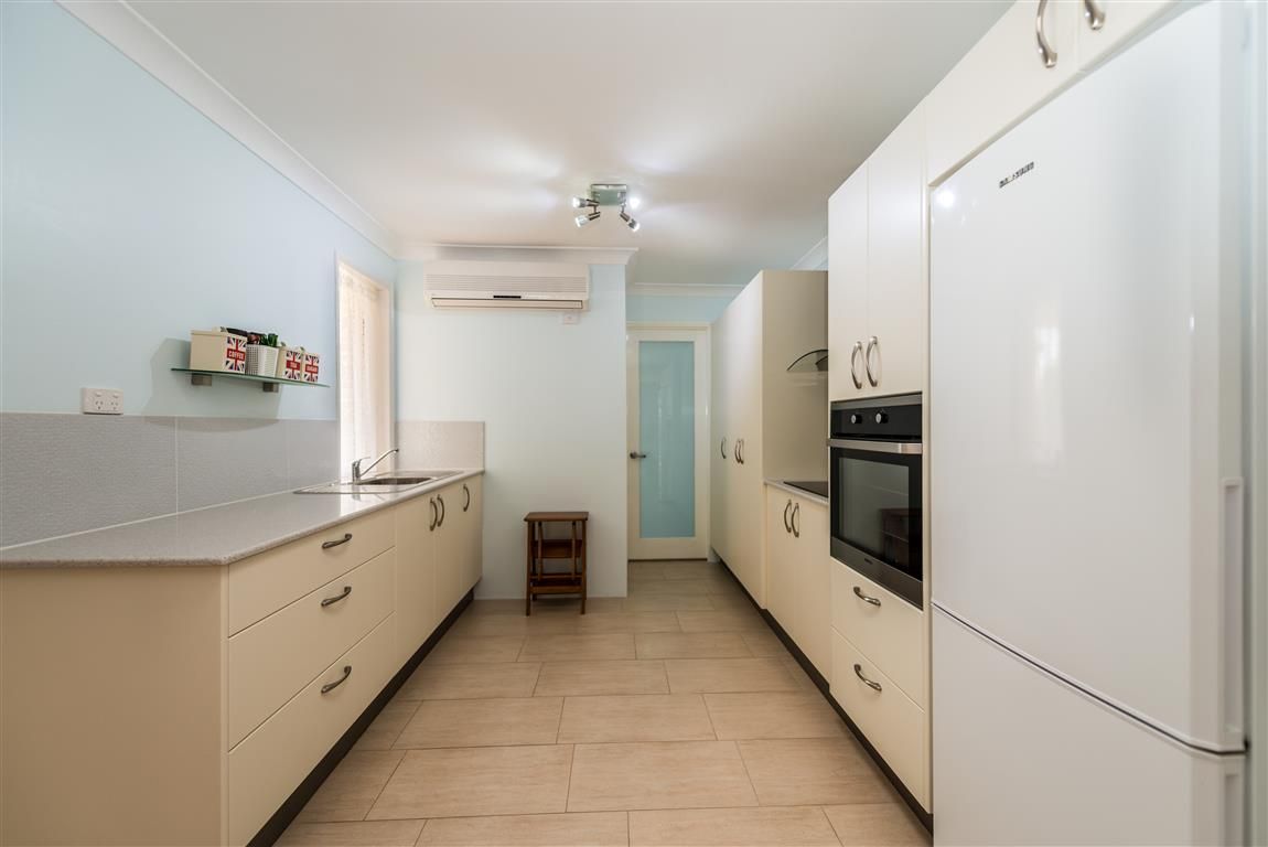 433 Pine Ridge Road, RUNAWAY BAY QLD 4216