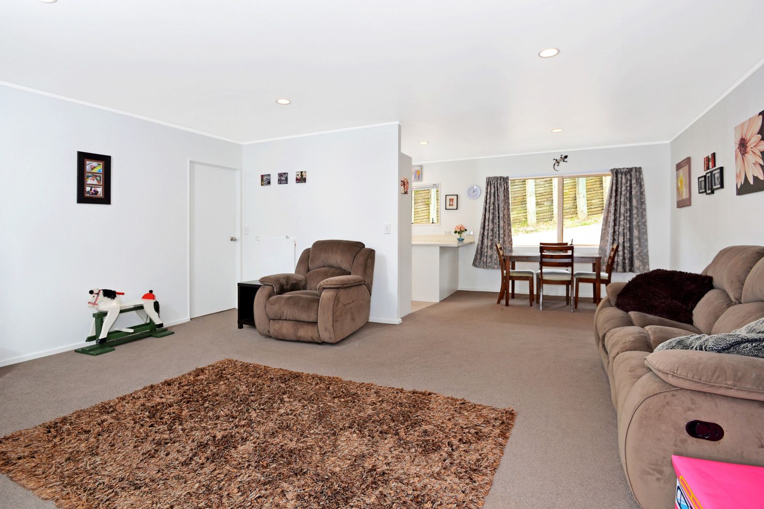 44B Noeleen Street, GLENFIELD, North Shore City
