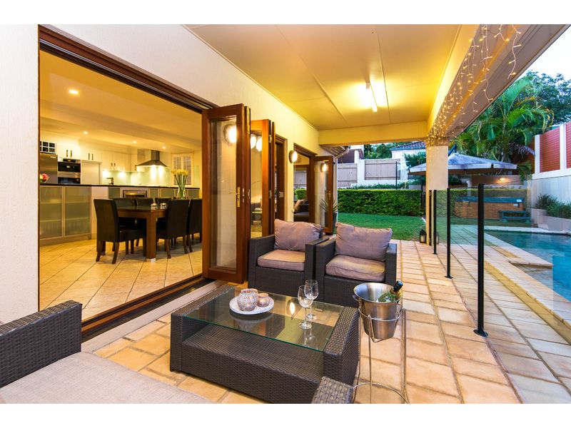 24 Sunset Place, CARINDALE, QLD 4152