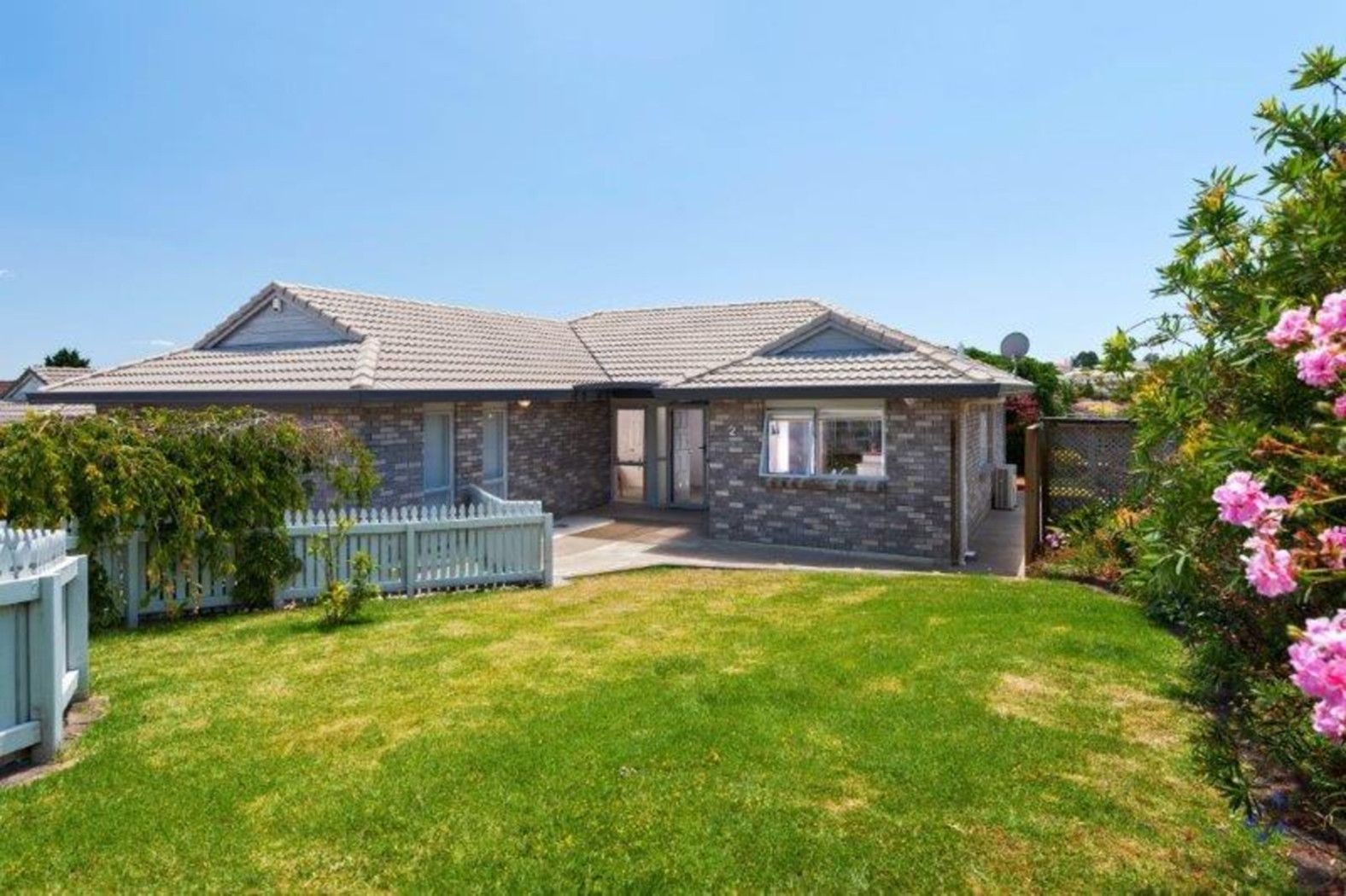 2/12 Ayrshire Place, Northpark, Manukau City