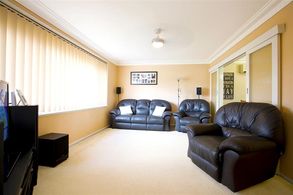 9 Wiles Place, CAMBRIDGE PARK, NSW 2747
