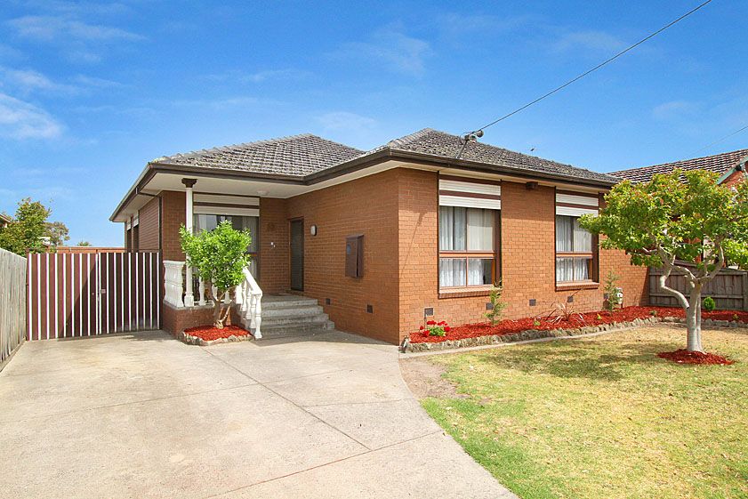 39 Crispe Street, RESERVOIR VIC 3073