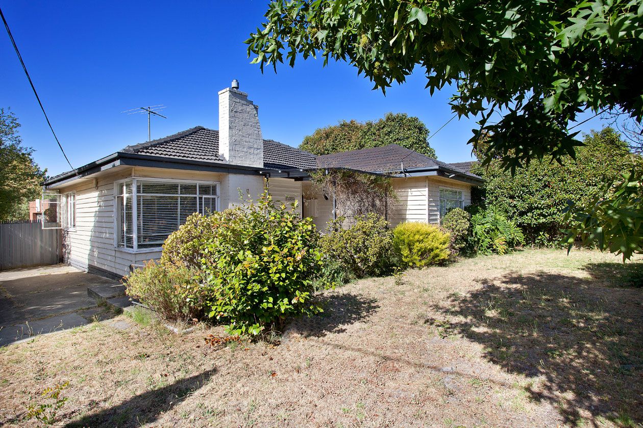 17 Voumard Street, OAKLEIGH SOUTH VIC 3167