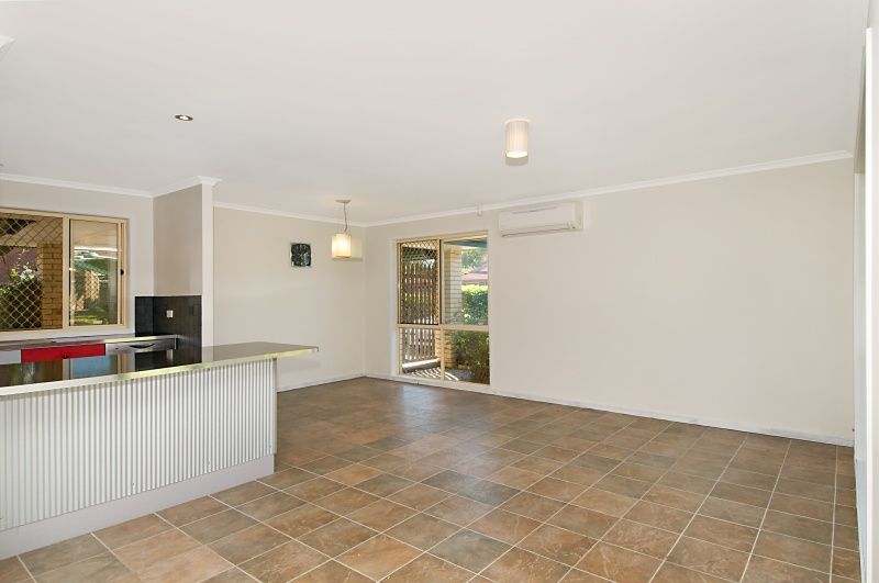14 Tipuana Place, FITZGIBBON, QLD 4018
