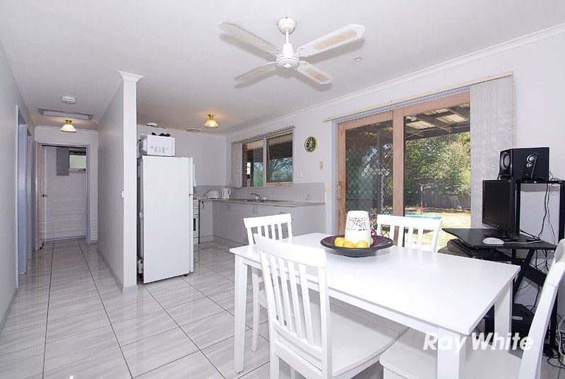 17 Caroline Cresent, CRANBOURNE WEST, VIC 3977