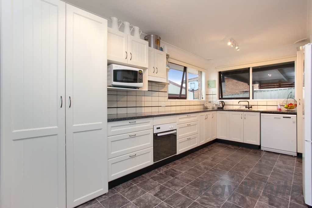 4 Horton Close, MARYLAND, NSW 2287