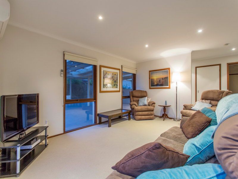 9 Minton Drive, FRANKSTON, VIC 3199