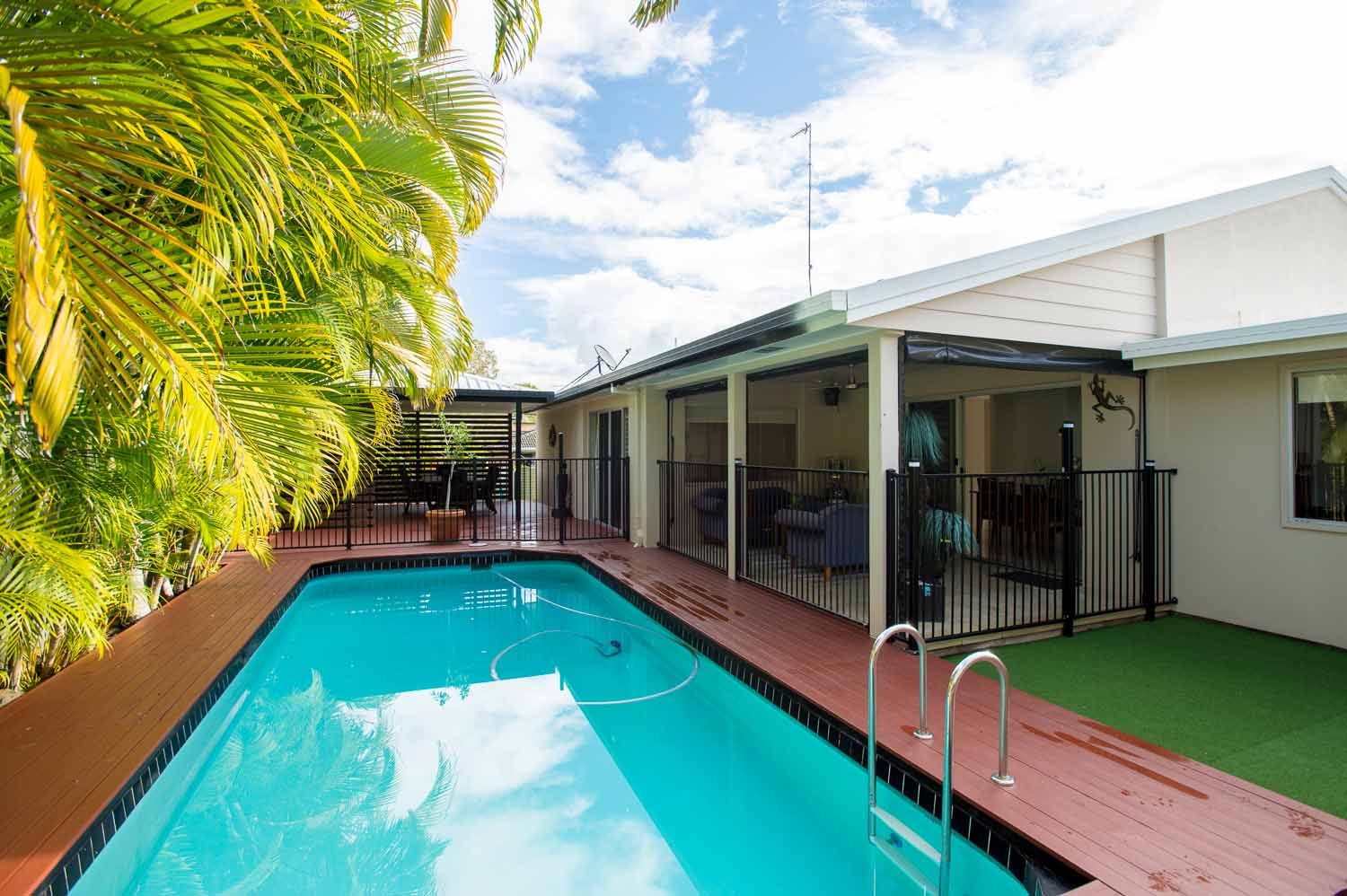 35 Brentwood Avenue, MOOLOOLABA, QLD 4557