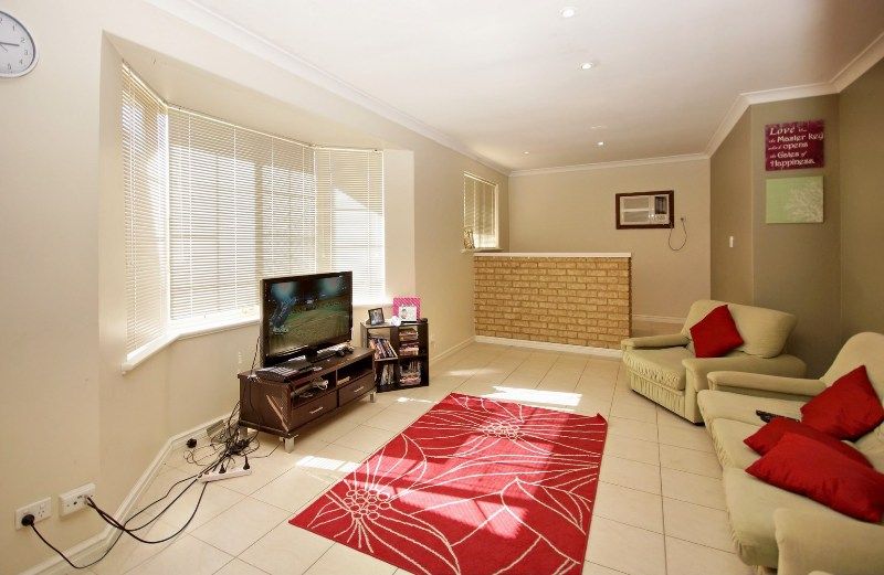 16 Sneddon Place, BALGA, WA 6061