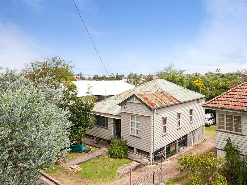 16 Penrose Street, AUCHENFLOWER QLD 4066