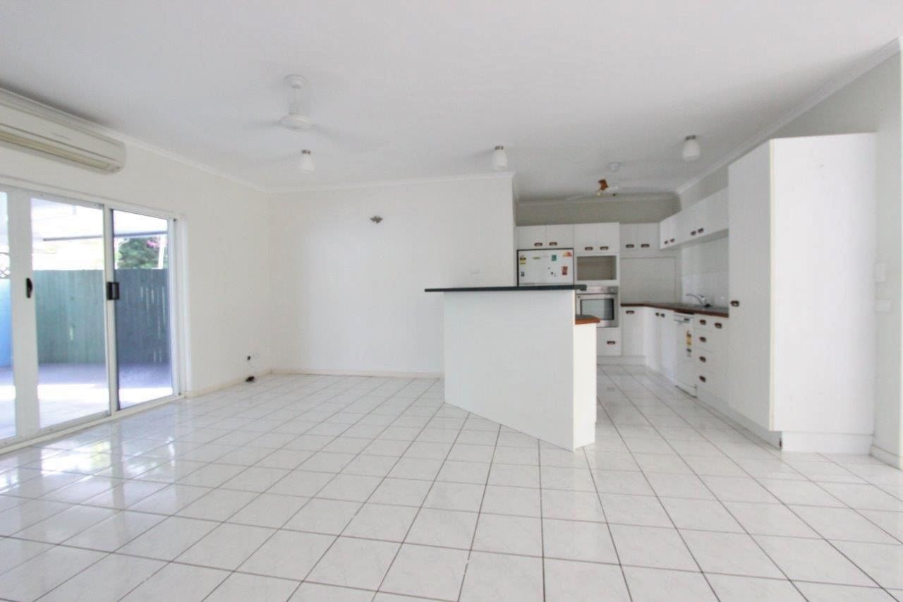 2/8 Albion Street, YORKEYS KNOB, QLD 4878