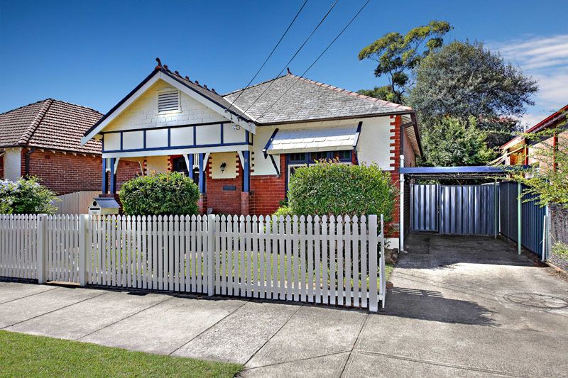 8 Eccles Avenue, ASHFIELD NSW 2131