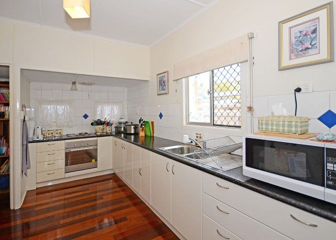 41 Beach Road, PIALBA, QLD 4655