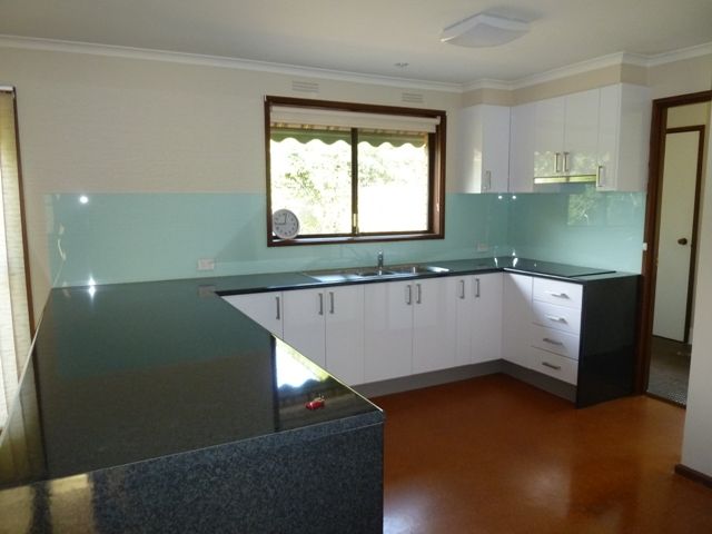 37 Merinda Crescent, KOORINGAL, NSW 2650