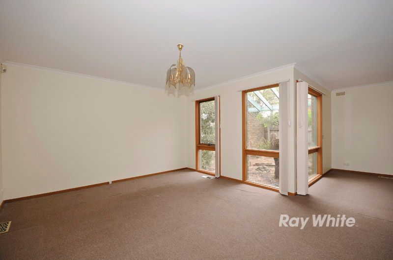 82 Taylors Lane, ROWVILLE, VIC 3178
