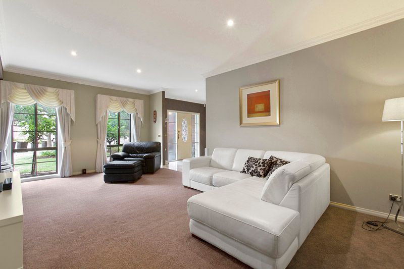 4 Ruby Place, DINGLEY VILLAGE, VIC 3172