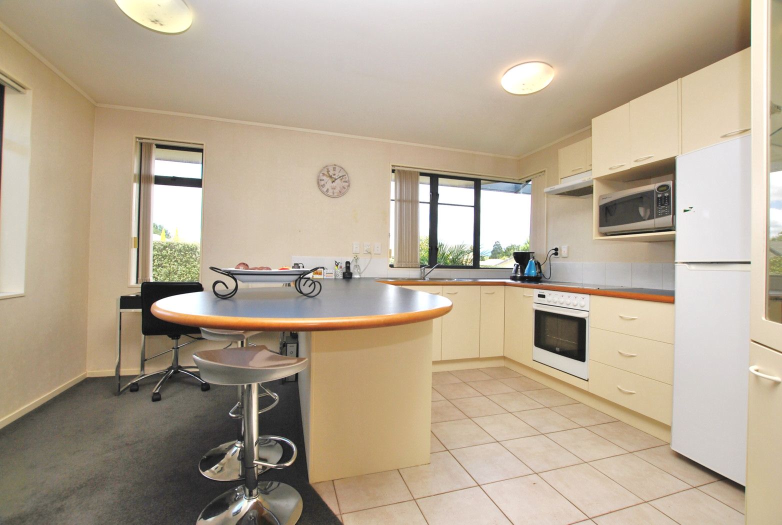 92 Kingdale Road, HENDERSON, Waitakere City