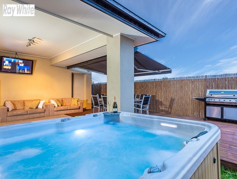 12 Eaton Close, NORTH LAKES QLD 4509