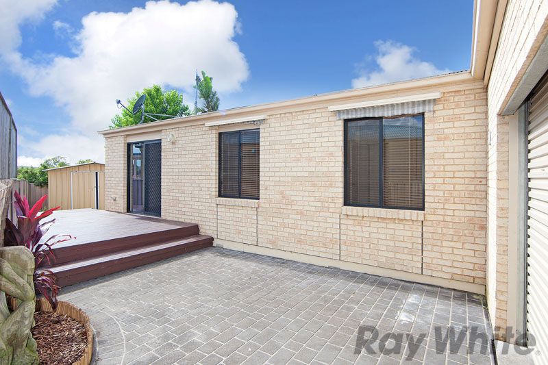 22 Winchester Drive, LAKE MUNMORAH, NSW 2259