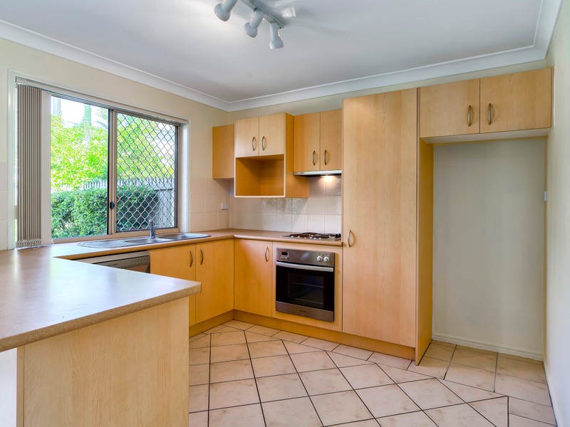 2/64 Adamson Street, WOOLOOWIN, QLD 4030