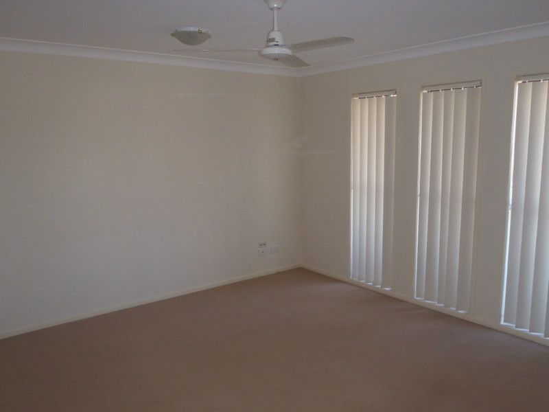 26 St Aubins Drive, BRASSALL, QLD 4305