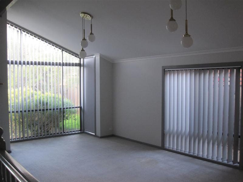45 Hinkler Drive, MILL PARK, VIC 3082