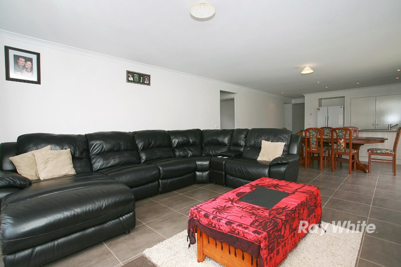 11 Chorus Way, CRANBOURNE EAST, VIC 3977