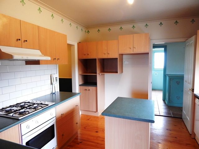 2 Don Street, RESERVOIR, VIC 3073